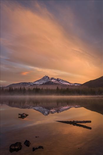 Sparks Lake in Fall - Sparks Lake in Oregon on a brisk morning